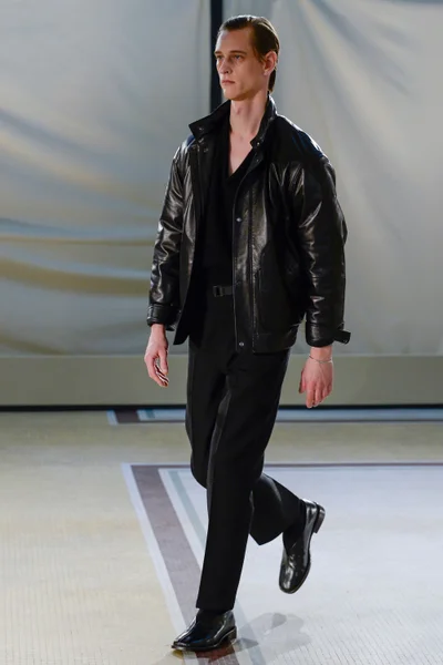 Look 33